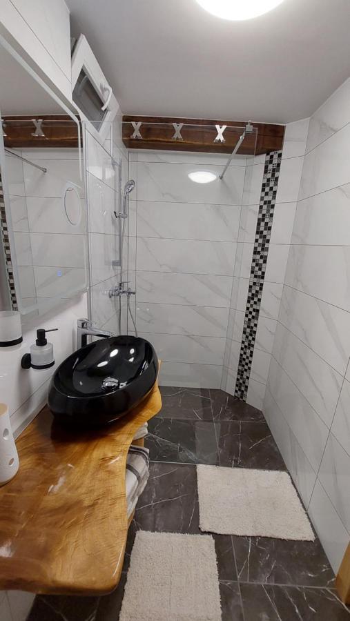 Grajsko Villa Метлика Екстериор снимка
